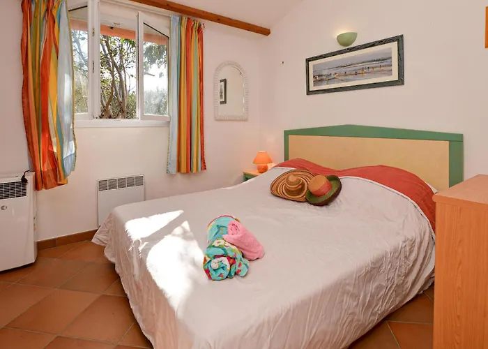 Piscine Vue * Porto-Vecchio (Corsica)