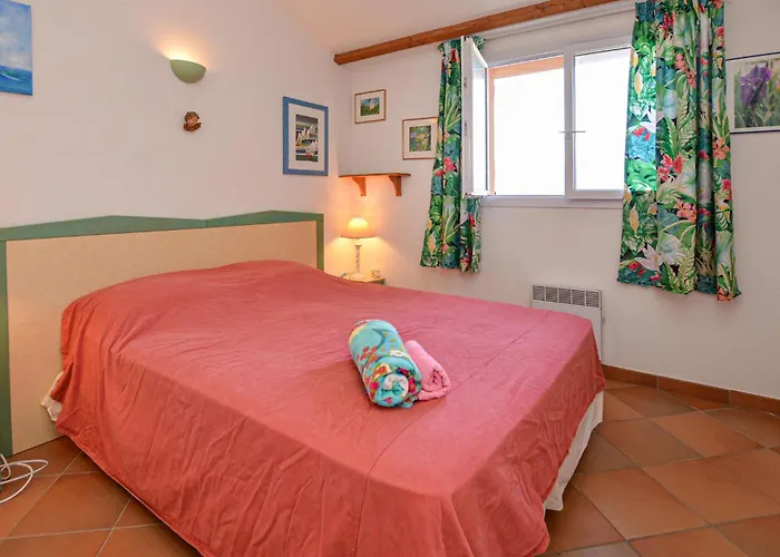 Piscine Vue Porto-Vecchio (Corsica)